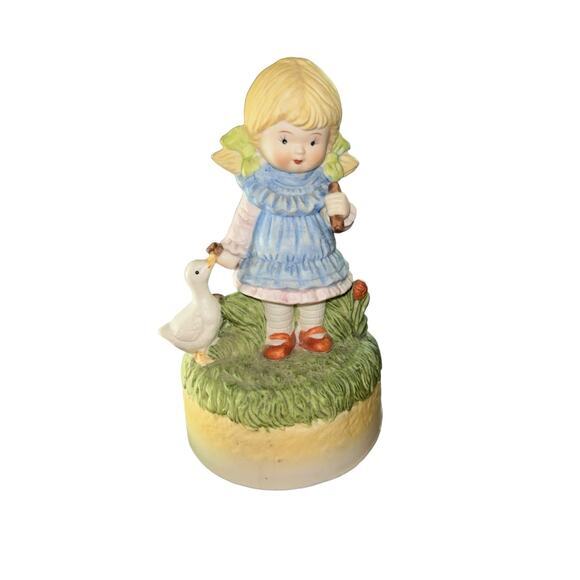 Girl & Goose Musical Figurine. - Picture 1 of 6